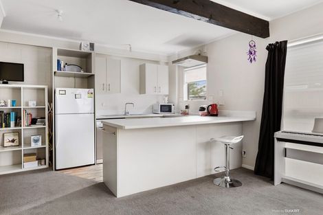 Photo of property in 103f5 Rongotai Road, Kilbirnie, Wellington, 6022