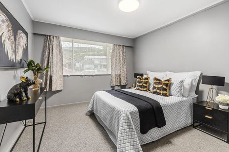 Photo of property in 2/246 Main Road, Tawa, Wellington, 5028