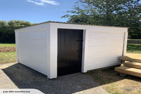 Photo of property in 69 Collingwood Street, Eltham, 4322