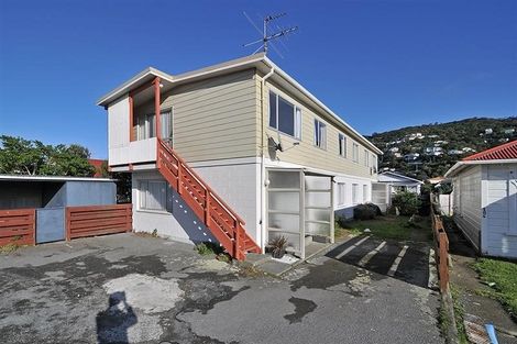 Photo of property in 192f6 Onepu Road, Lyall Bay, Wellington, 6022