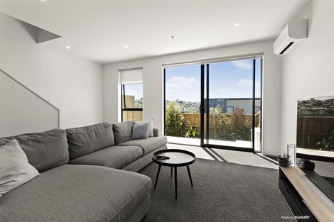 Photo of property in 14/62u Spenmoor Street, Newlands, Wellington, 6037