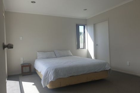 Photo of property in 33 Tarapiroe Avenue, Takanini, 2112