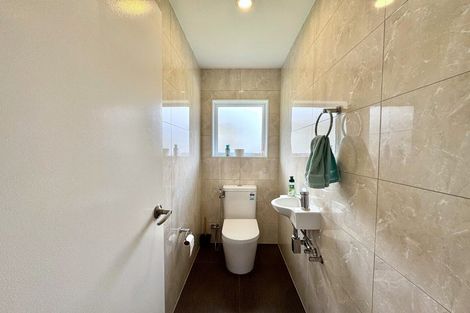 Photo of property in 152 Hill Road, The Gardens, Auckland, 2105