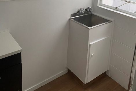 Photo of property in 4/2 Ruakiwi Road, Hamilton Lake, Hamilton, 3204