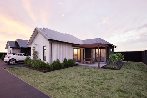 Photo of property in 15 Cassin Place, Taradale, Napier, 4112