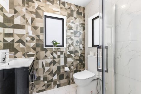 Photo of property in 1 Kendall Court, Wattle Downs, Auckland, 2103
