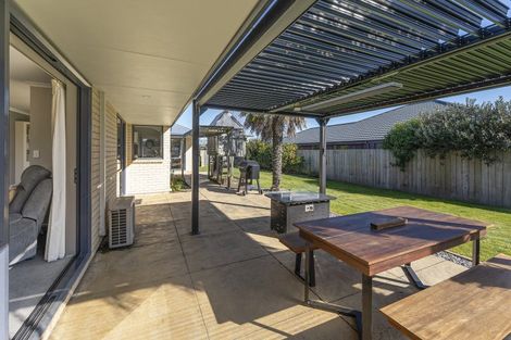 Photo of property in 16 Monaco View, Stoke, Nelson, 7011