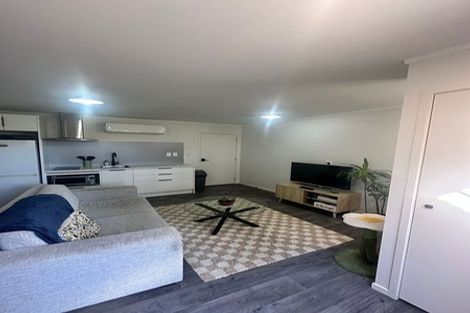 Photo of property in 1 Mulberry Lane, Bellevue, Tauranga, 3110