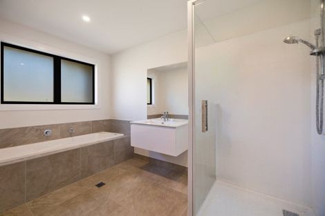 Photo of property in 37 Headley Drive, Lower Shotover, Queenstown, 9304