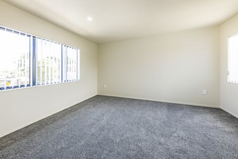 Photo of property in 59a Cedar Heights Avenue, Massey, Auckland, 0614