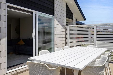 Photo of property in 2 Midsummer Avenue, Stratford, 4332