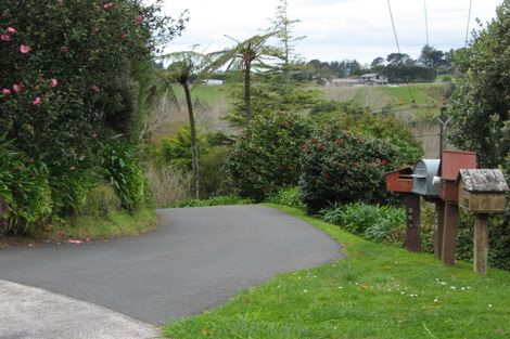 Photo of property in 36 Turakina Street, Merrilands, New Plymouth, 4312
