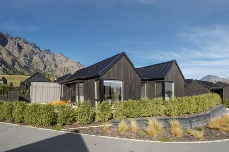 Photo of property in 4 Kotuku Lane, Jacks Point, Queenstown, 9371