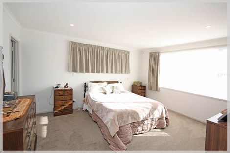 Photo of property in 25 Story Street, Foxton Beach, Foxton, 4815