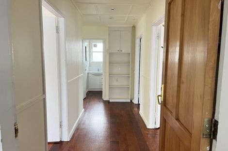 Photo of property in 10 Kowhai Street, Naenae, Lower Hutt, 5011