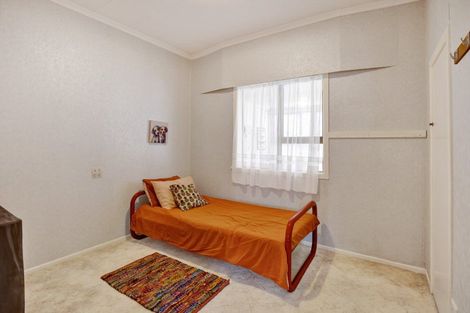 Photo of property in 11 Denmark Terrace, Midhirst, Stratford, 4394