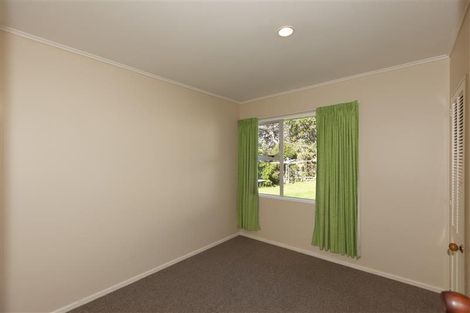 Photo of property in 10 Kawau Grove, Waikanae Beach, Waikanae, 5036