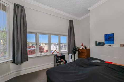 Photo of property in 5 Elm Row, Dunedin Central, Dunedin, 9016