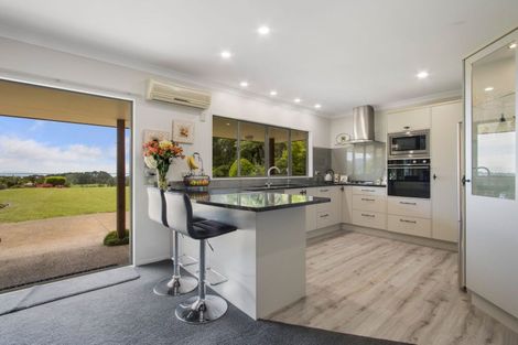 Photo of property in 281a Lund Road, Aongatete, 3178