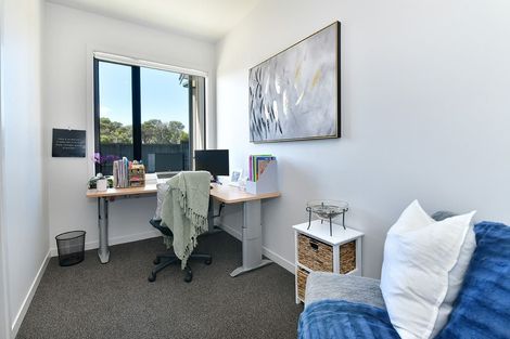 Photo of property in 240 Hillcrest Road, Wainui, 0931