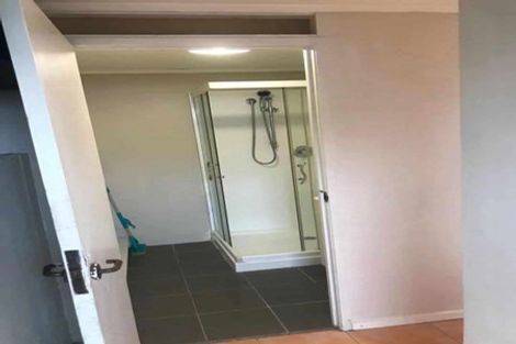 Photo of property in 19 Sunhaven Avenue, Glenfield, Auckland, 0629