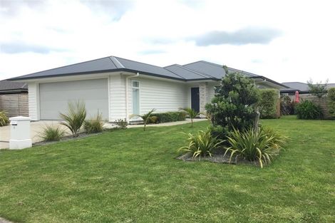 Photo of property in 14 Linwood Drive, Paraparaumu, 5032