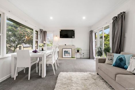 Photo of property in 8a/1 Bracken Avenue, Takapuna, Auckland, 0622