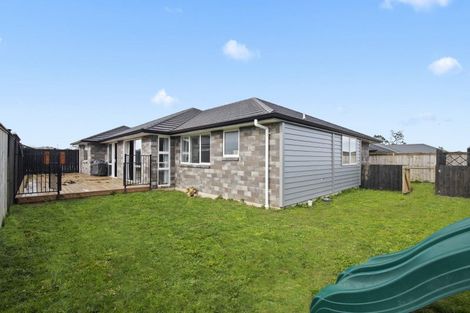 Photo of property in 4 Cook Drive, Tuakau, 2121