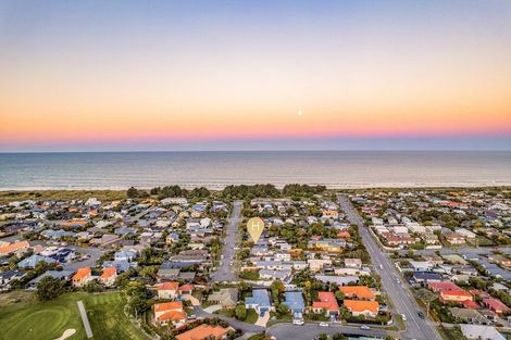 Photo of property in 26 Larnach Street, Waimairi Beach, Christchurch, 8083