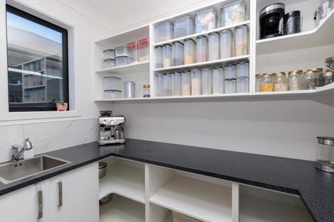 Photo of property in 12 Atherton Terrace, Churton Park, Wellington, 6037