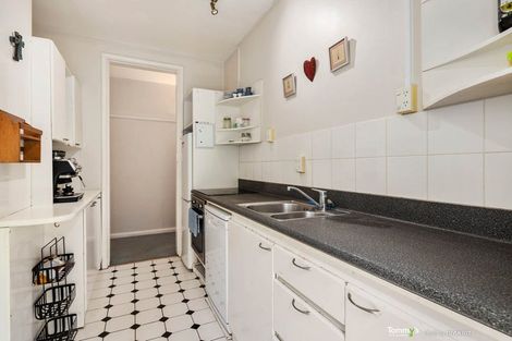 Photo of property in Hobson Flats, 1u2 Hobson Street, Pipitea, Wellington, 6011