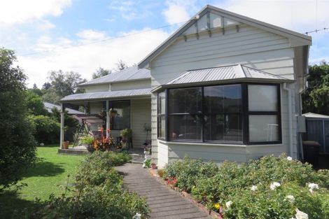 Photo of property in 43 Cox Street, Geraldine, 7930