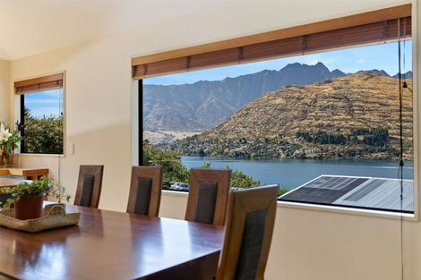 Photo of property in 37 Larch Hill Place, Queenstown, 9300