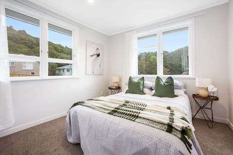 Photo of property in 1 Mahinawa Street, Takapuwahia, Porirua, 5022