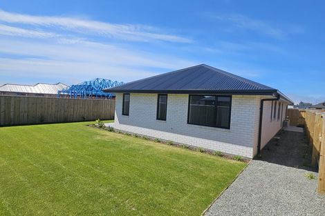 Photo of property in 5 Weaver Street, Woodend, 7691