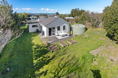 Photo of property in 27 Sarah Street, Waikawa Beach, Levin, 5573