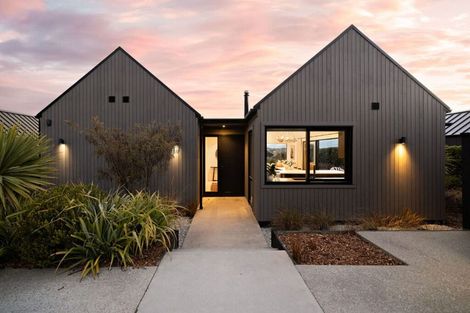 Photo of property in 1 Wanderer Lane, Jacks Point, Queenstown, 9371