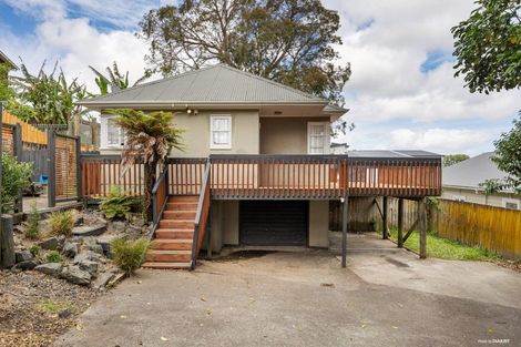 Photo of property in 2/27 Hillcrest Road, Papatoetoe, Auckland, 2025
