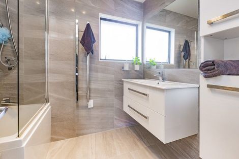 Photo of property in 88 Third View Avenue, Beachlands, Auckland, 2018