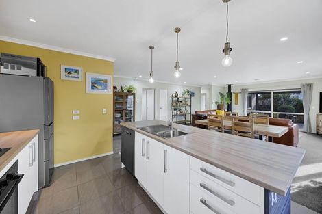 Photo of property in 17 Hira Street, Ohawe, Hawera, 4671