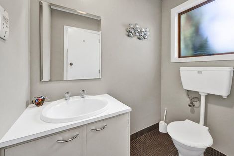 Photo of property in 116 Weraroa Road, Waverley, 4510