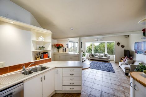 Photo of property in 2 Coleman Terrace, Hospital Hill, Napier, 4110