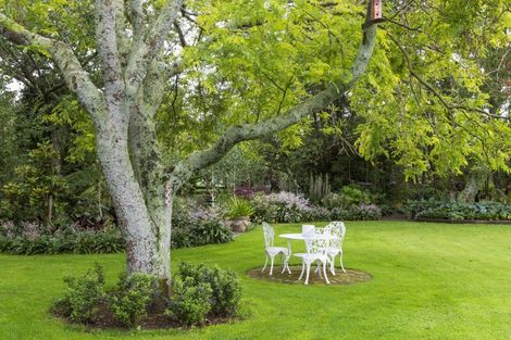 Photo of property in 500 Richmond Road, Lepperton, New Plymouth, 4373