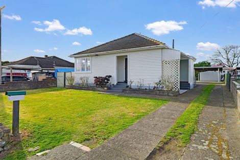Photo of property in 16 Victory Place, Aramoho, Whanganui, 4500