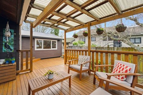 Photo of property in 12 Dalmahoy Place, Wattle Downs, Auckland, 2103