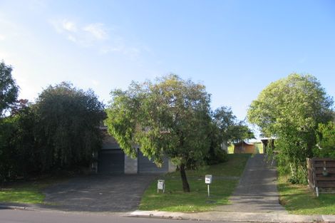 Photo of property in 1/104 Hillside Road, Glenfield, Auckland, 0627