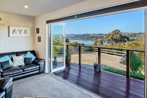 Photo of property in 92 Mana View Road, Paremata, Porirua, 5026