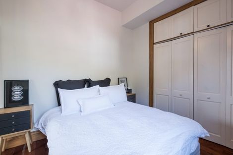 Photo of property in 4 Glenbervie Terrace, Thorndon, Wellington, 6011