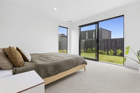 Photo of property in 12 Cleland Close, Wanaka, 9382