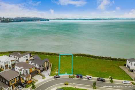 Photo of property in 12 Picnic Point Road, Hobsonville, 0616